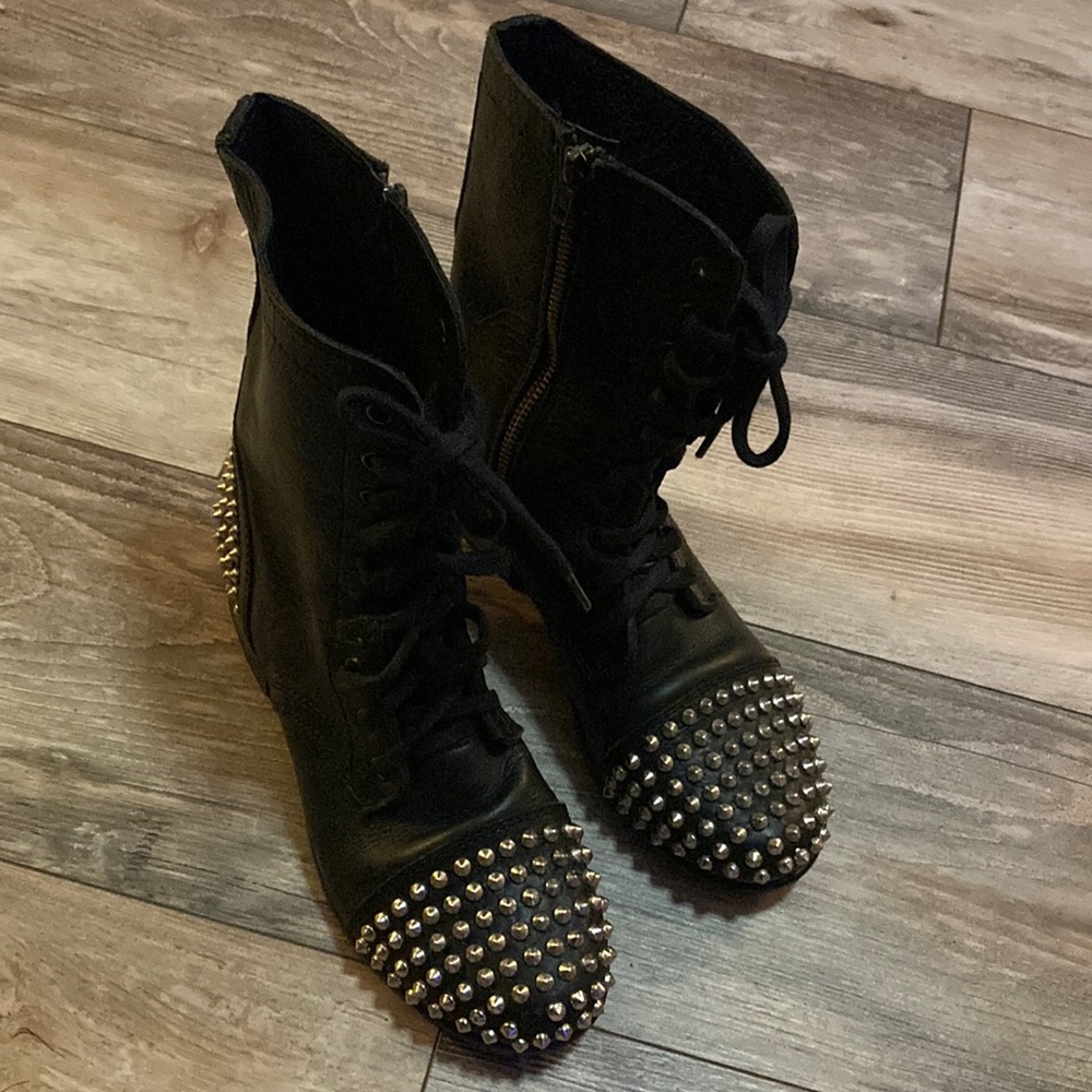 Steve Madden Tarnney Moto Spiked Boots Women’s Size 7